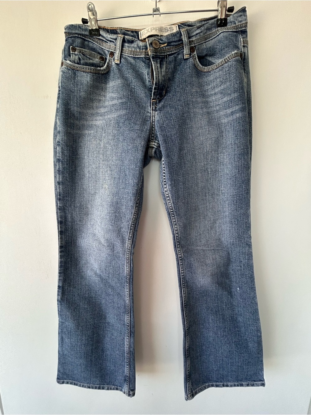 Express SARULA Precision Fit Slim Bootcut Jeans - Size 10S - Medium Wash